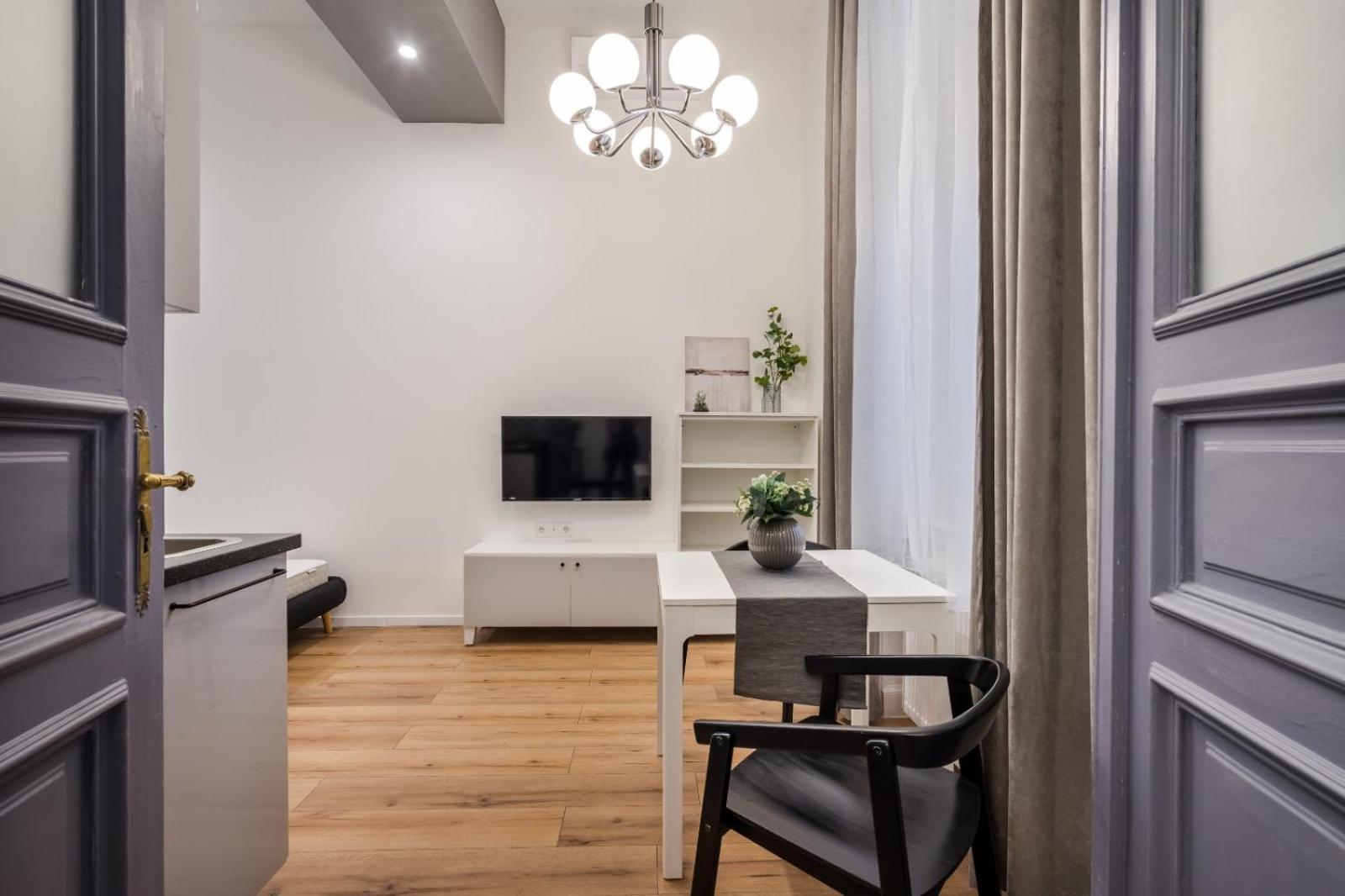 E32 - Oktogon Panorama Suite - Best Location - By Bqa Boedapest Kamer foto